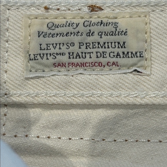 Levi’s Wedgie High-Waist Button-Fly Ankle Crop Jeans Size 30 Cream - Picture 3 of 16